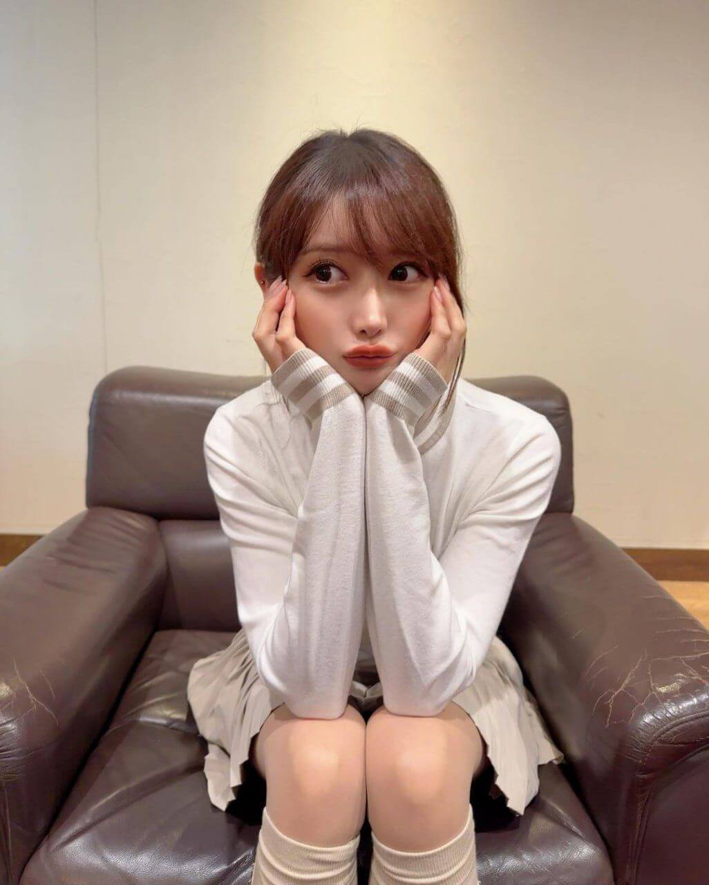 [陆瑶姐姐] 舔麦