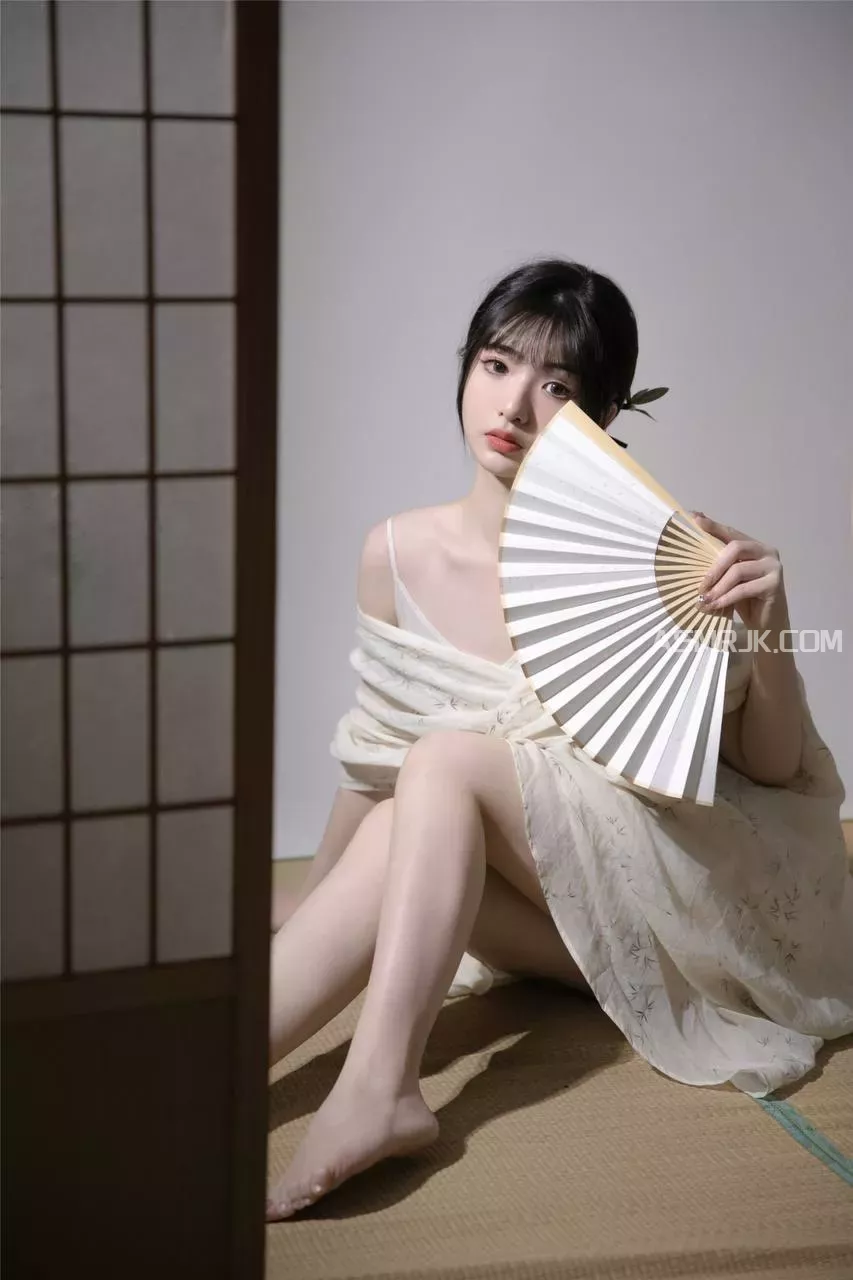 [晚安yoyo] 旗袍妈咪舔舔