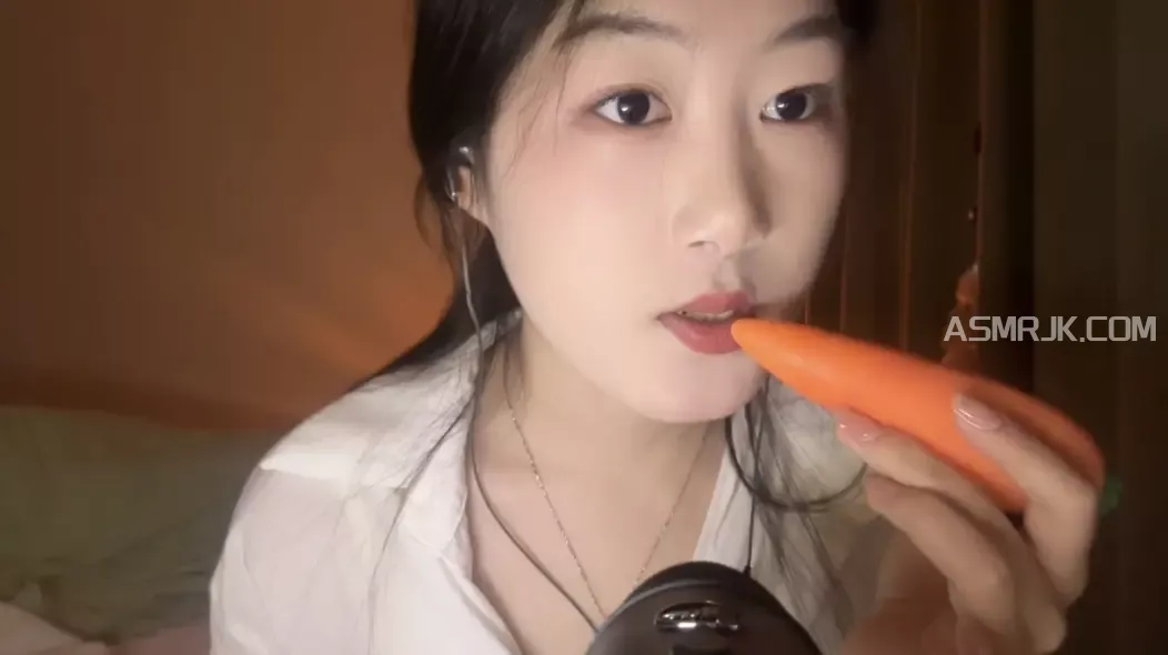 薅一大口香菜 薅一大口香菜
