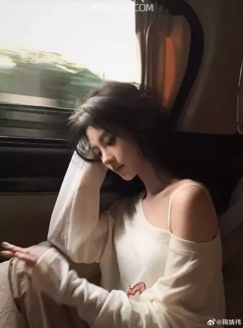 [小馨又没睡觉] 眠x5